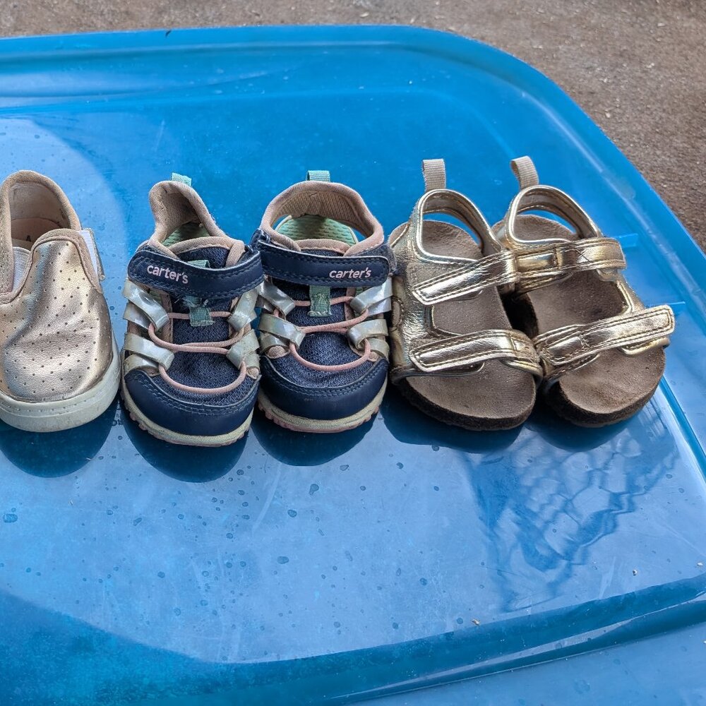 Baby girl shoes size 3 and 4